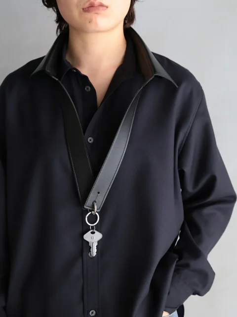AXEP SHIRT COLLAR Keyring